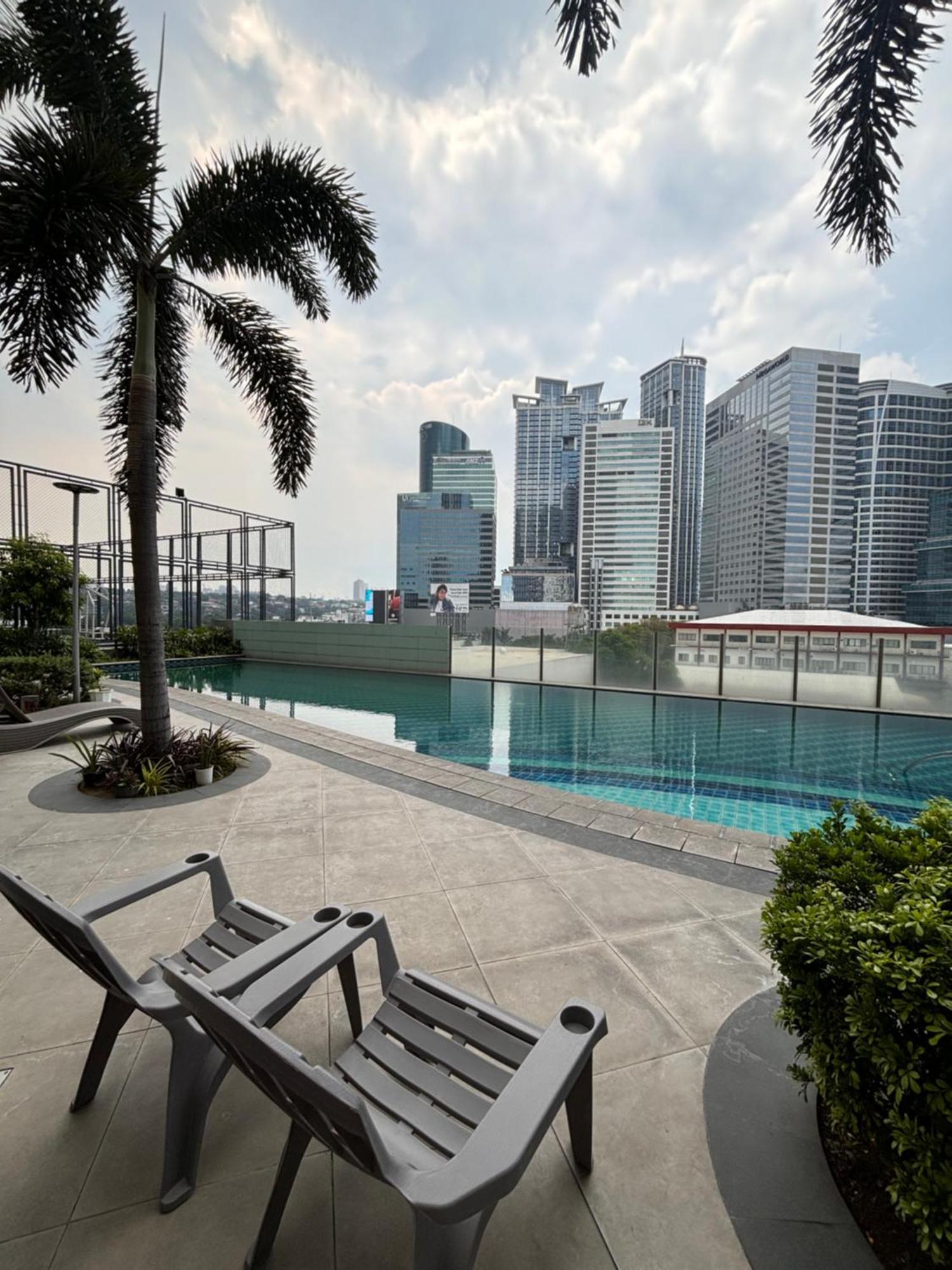La Amore Place Pasig City Εξωτερικό φωτογραφία