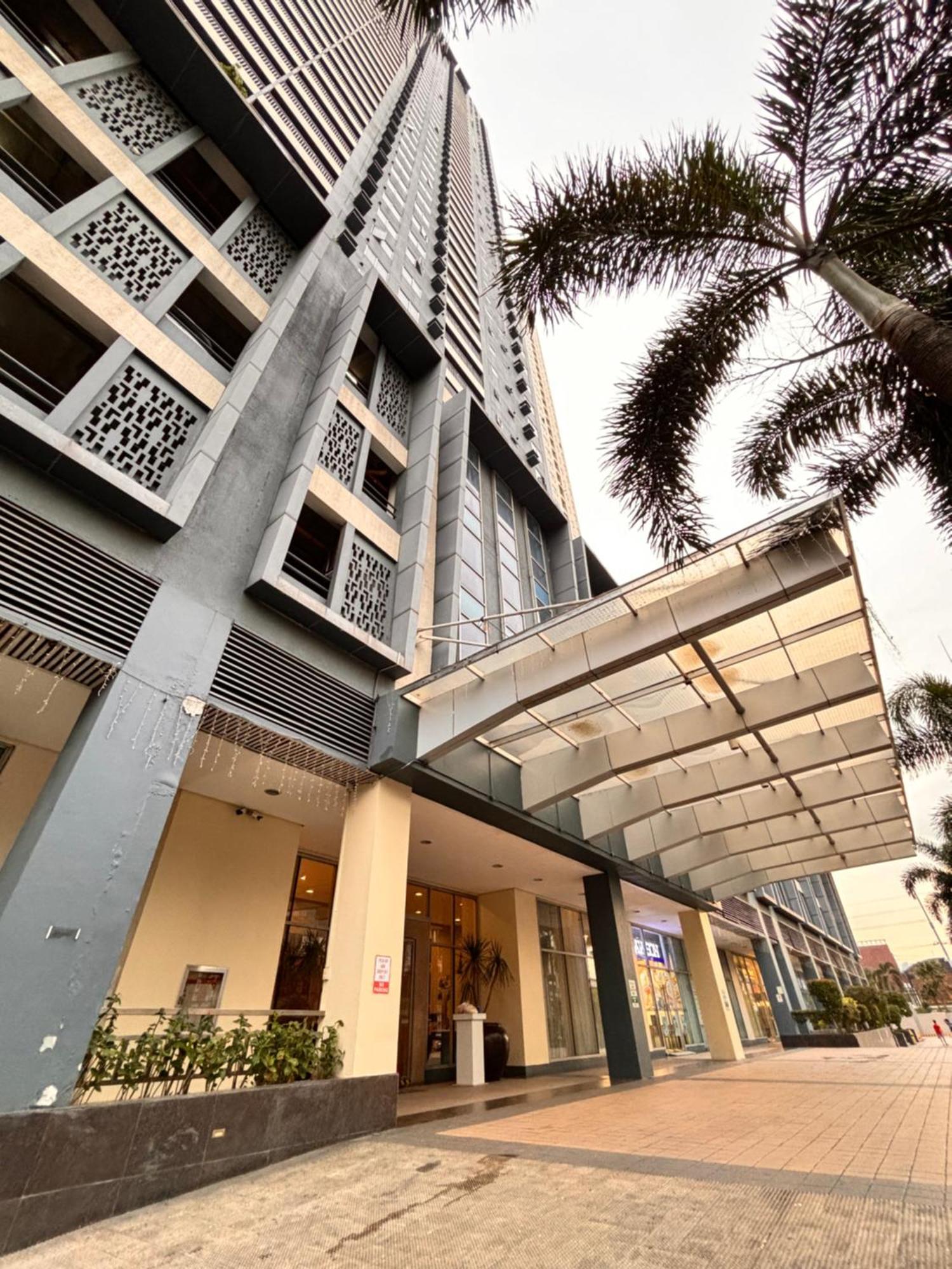 La Amore Place Pasig City Εξωτερικό φωτογραφία