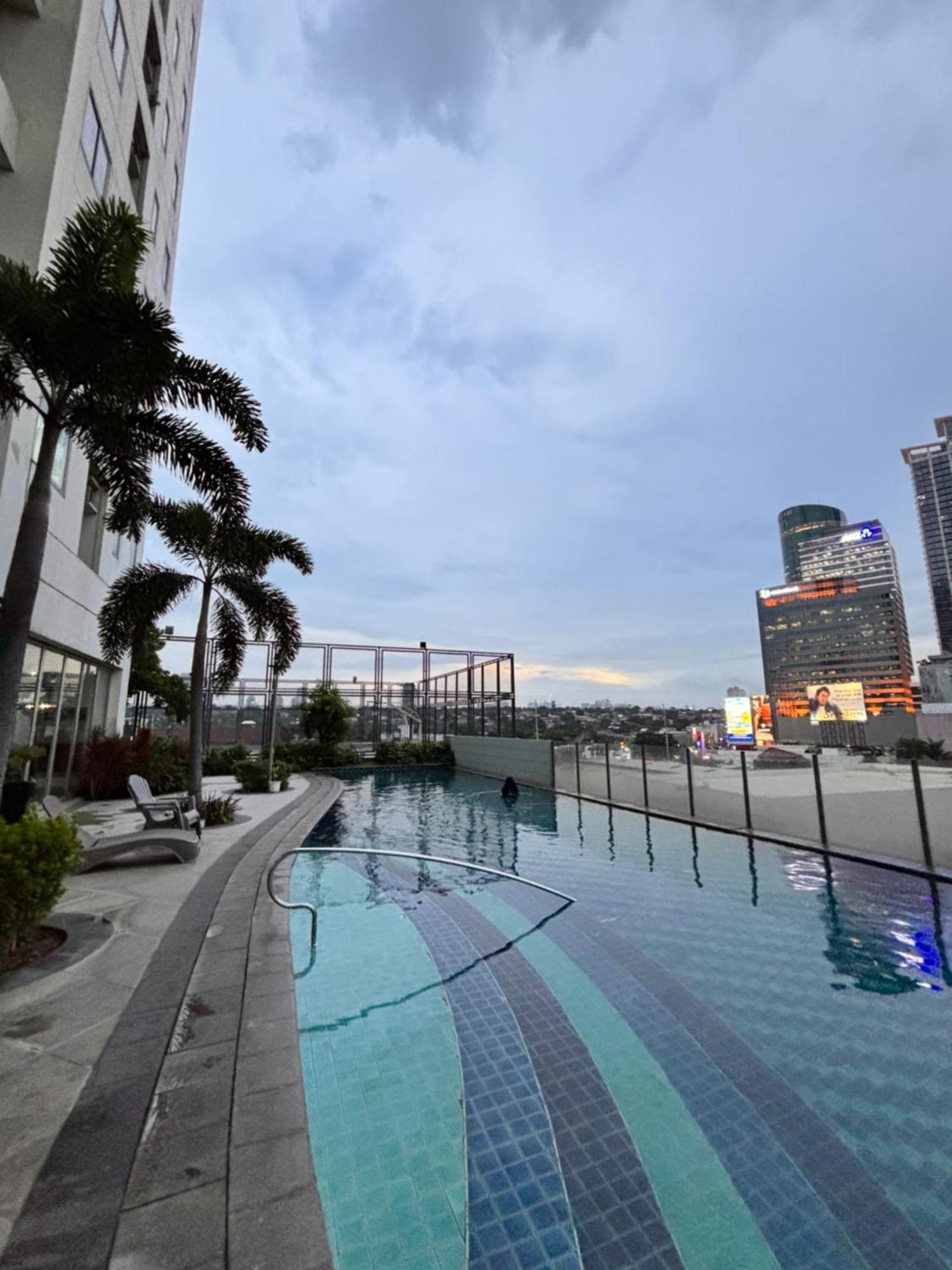 La Amore Place Pasig City Εξωτερικό φωτογραφία