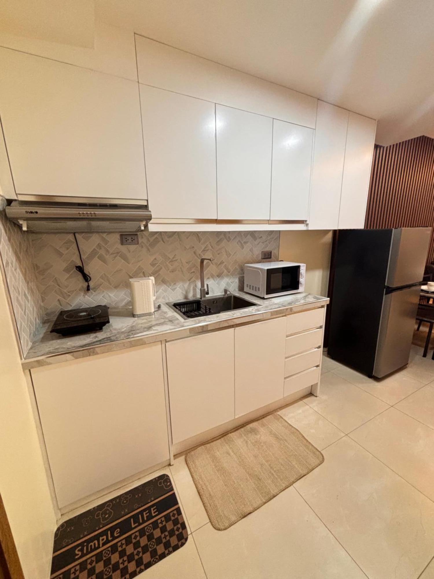 La Amore Place Pasig City Εξωτερικό φωτογραφία