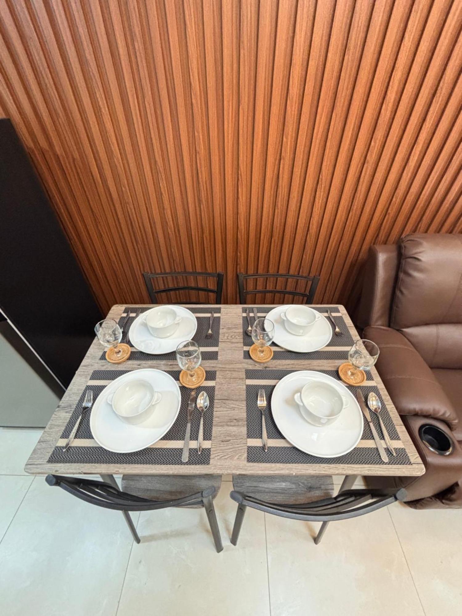 La Amore Place Pasig City Εξωτερικό φωτογραφία