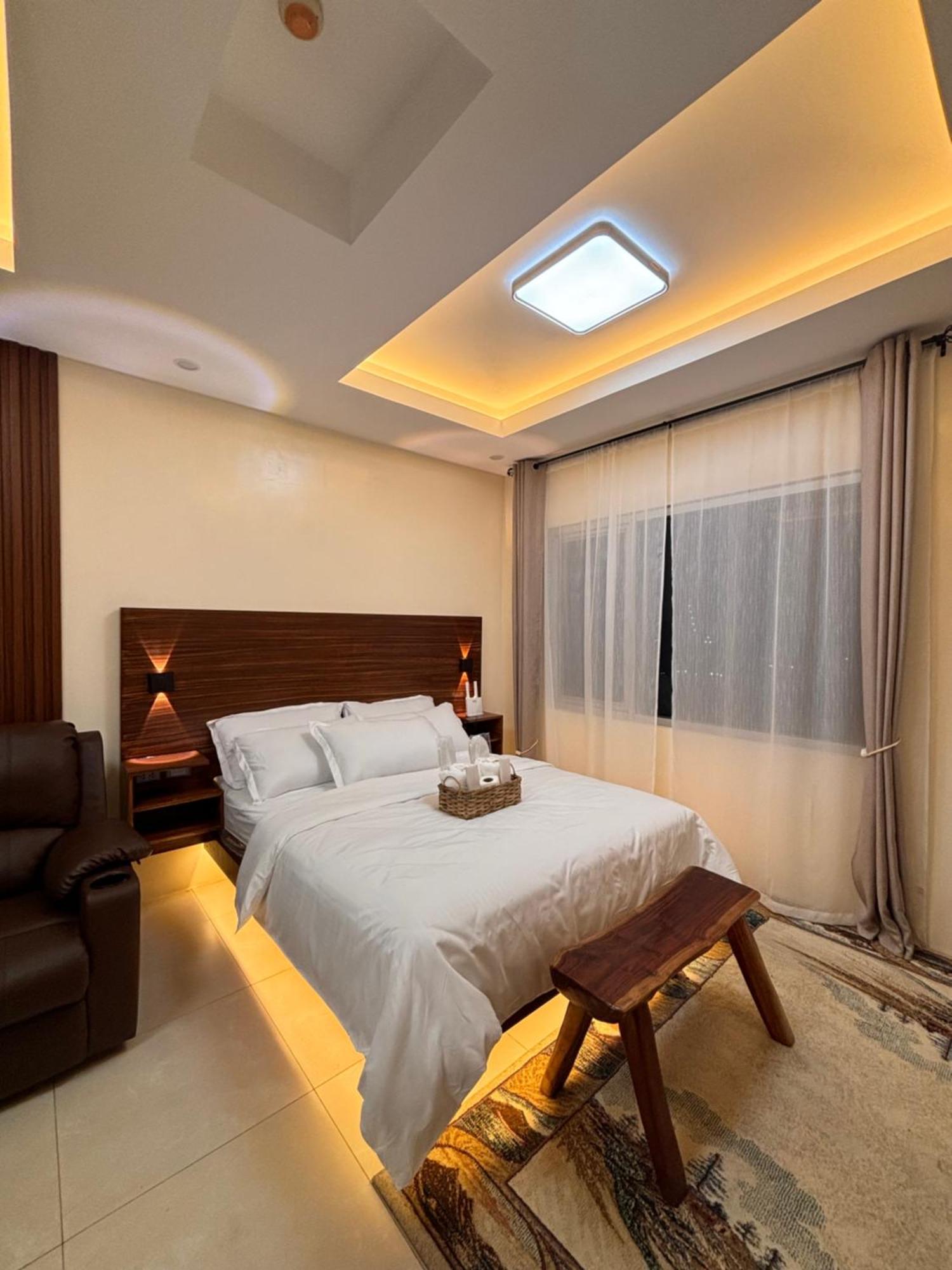 La Amore Place Pasig City Εξωτερικό φωτογραφία