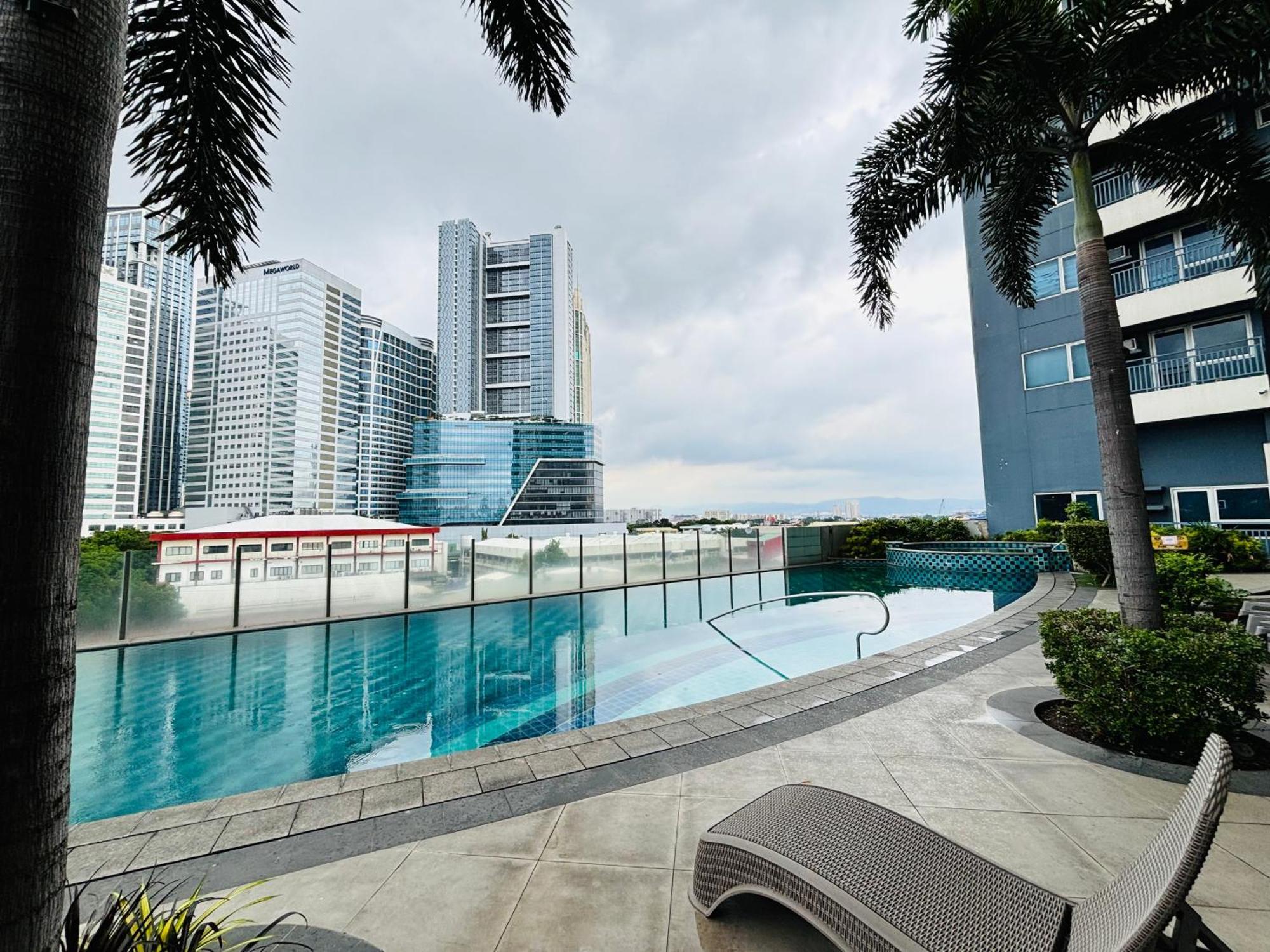 La Amore Place Pasig City Εξωτερικό φωτογραφία